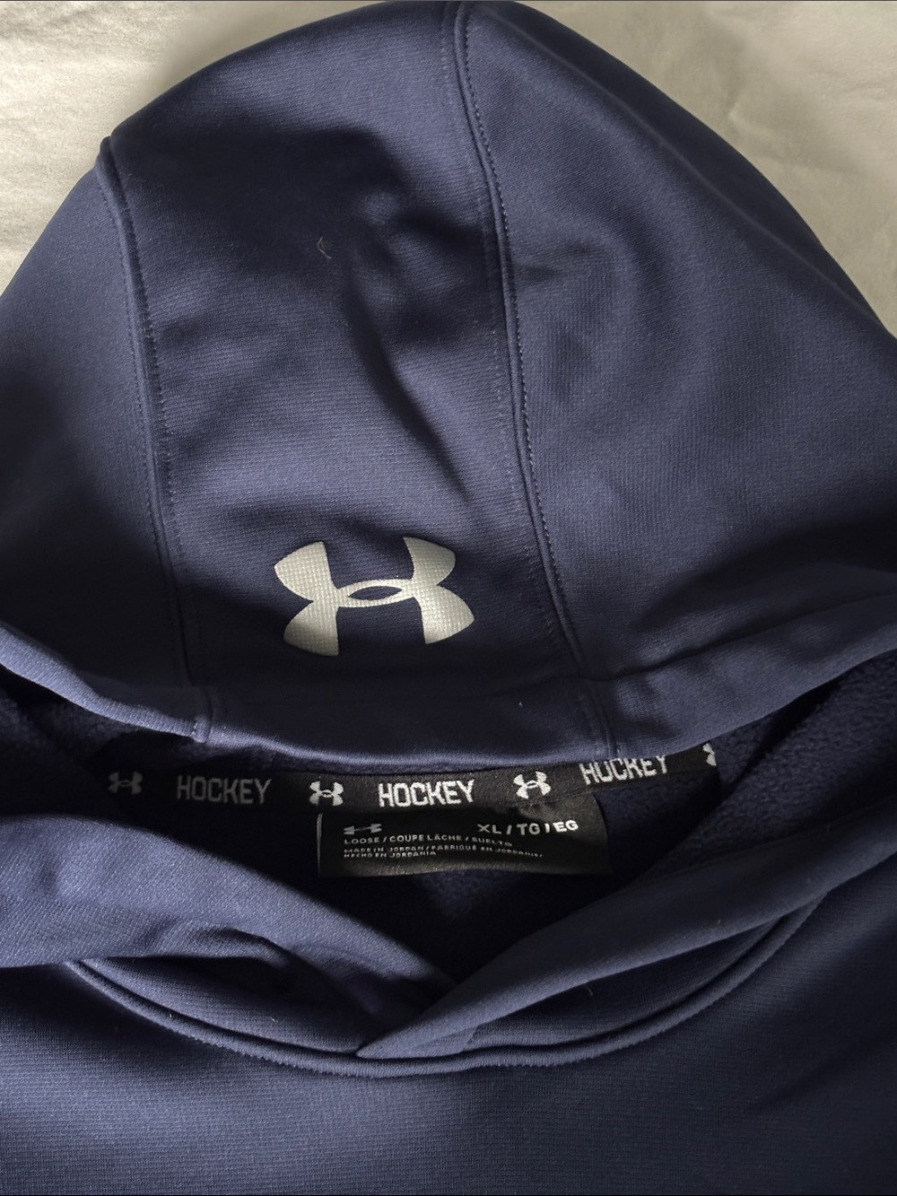 Like New!! Under Armour Men’s Navy Hockey Hoodie Size XL - Picture 2 of 4